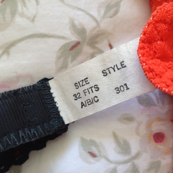 STARTER TWO PIECE BEGINNER BRAS 32 A - Picture 4 of 4